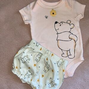 Disney 0-3 Winnie Pooh outfit